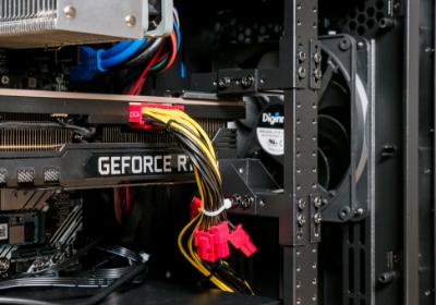 GeForceはRTX 3080から、Radeonは6700XTからカードサポートが標準で採用されている
